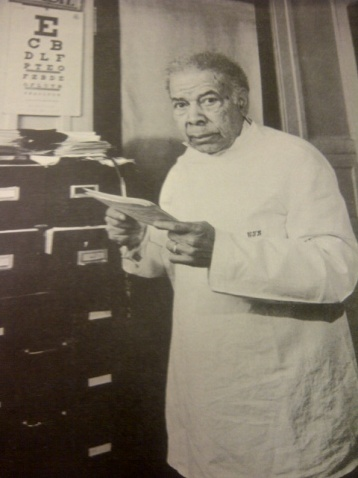 Dr. Charles Lundsford 