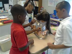 children building with spaghetti and marshmellows 