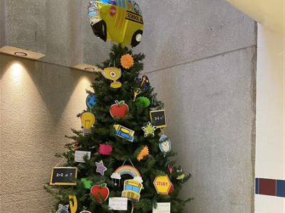 Welcome Back to School Tree